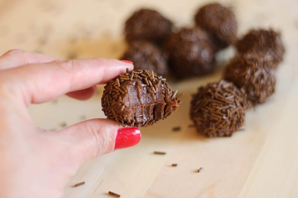 como-fazer-brigadeiro-sem-leite-condensado